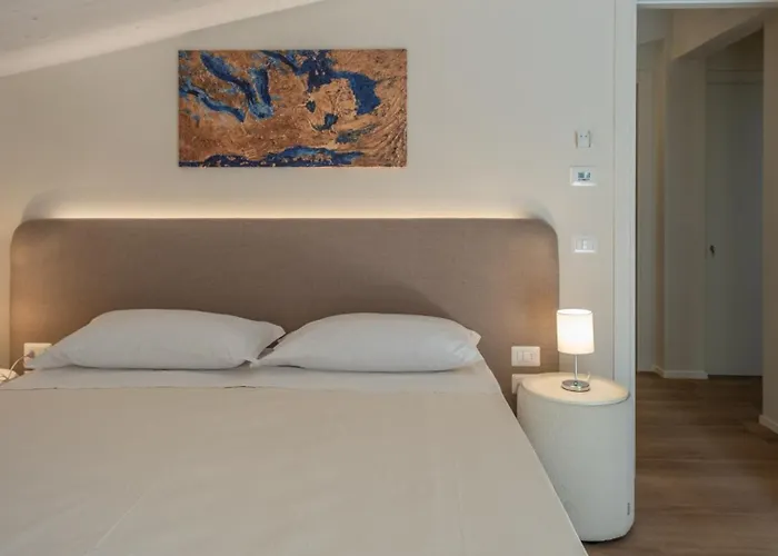 Villa Marea 8, Emma Santa Maria di Scacciano