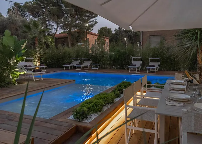 Marea 8, Emma Villa Santa Maria di Scacciano